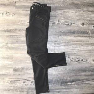 America Eagle Black Hi-Rise Jeggings